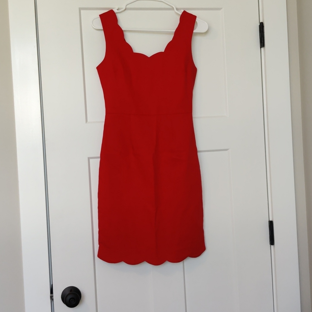 Red scallop detail dress